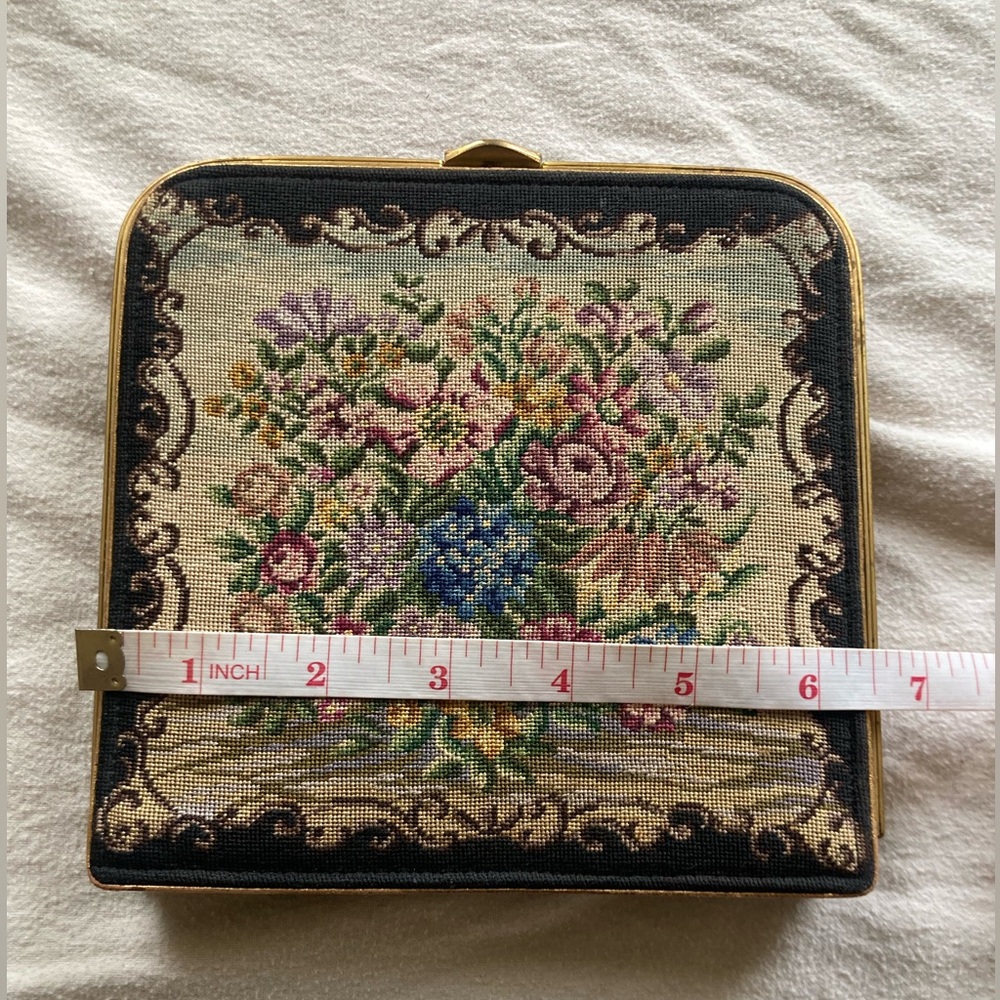 Vintage Floral Tapestry Clutch - Picture 2 of 13